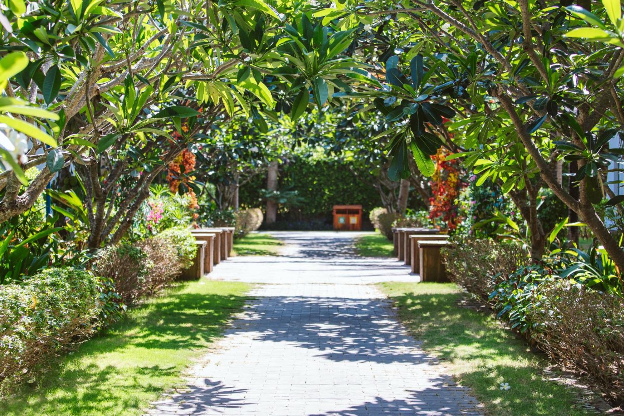 Le Palmier Ho Tram Resort Exterior photo